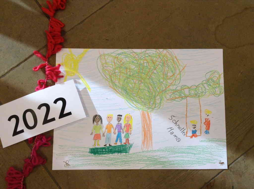 »Die Menschen haben begriffen, dass wir alle zusammen gehören. Unsere Ähnlichkeiten sind viel größer als die Unterschiede. Und es ist viel leichter geworden, dass Eltern Kinder adoptieren können, die keine Eltern haben.«